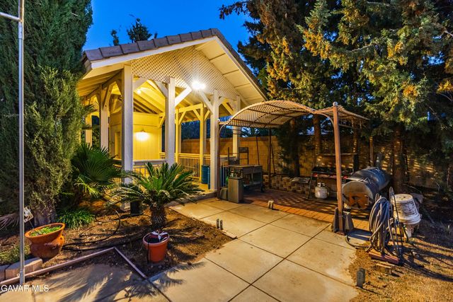 42156 Desert Sage Avenue, Lancaster, CA 93536