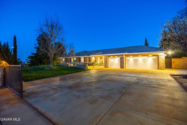 42156 Desert Sage Avenue, Lancaster, CA 93536
