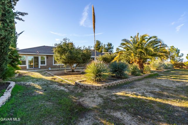 42156 Desert Sage Avenue, Lancaster, CA 93536