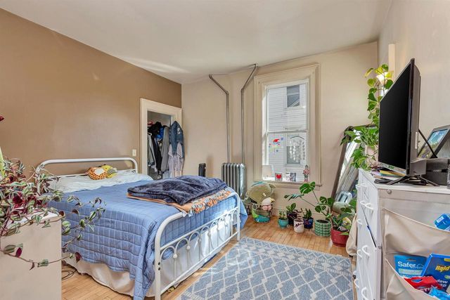 514 W IRVING AVENUE, Oshkosh, WI 54901