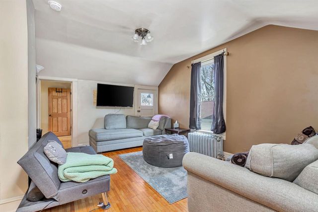 514 W IRVING AVENUE, Oshkosh, WI 54901