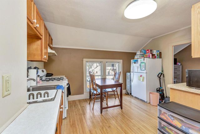 514 W IRVING AVENUE, Oshkosh, WI 54901