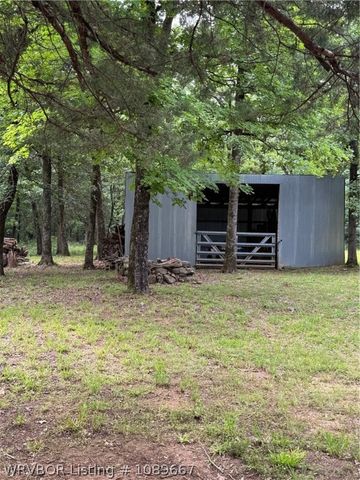 400 Polk Lane, Hackett, AR 72940