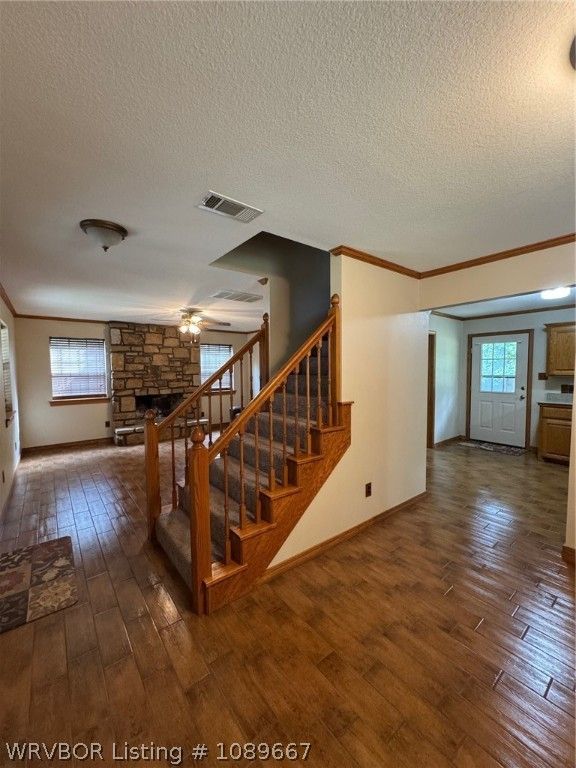 400 Polk Lane 400 Polk Lane