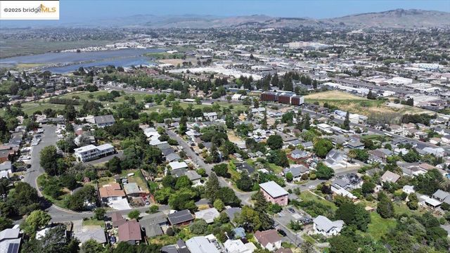 516 Hichborn Street, Vallejo, CA 94590