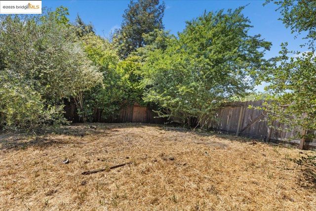 516 Hichborn Street, Vallejo, CA 94590