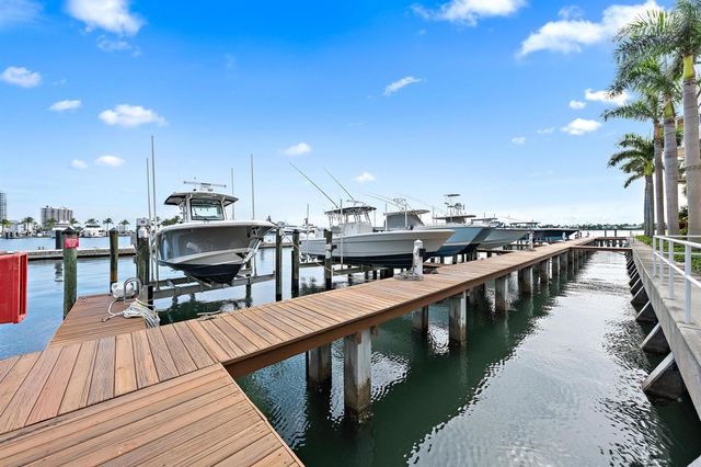 3920 N Flagler Drive 301, West Palm Beach, FL 33407