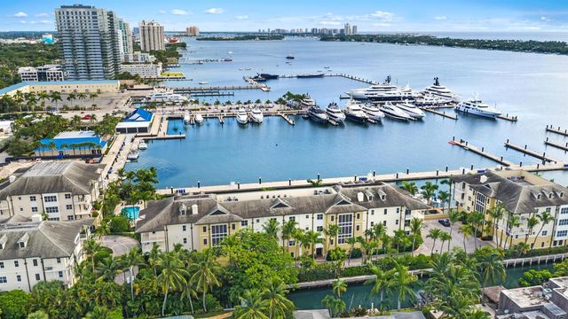 3920 N Flagler Drive 301, West Palm Beach, FL 33407