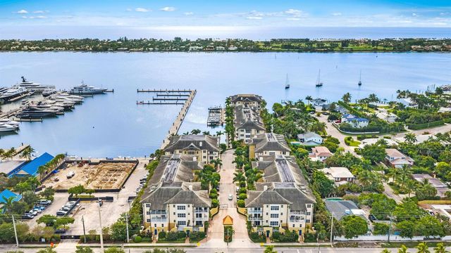 3920 N Flagler Drive 301, West Palm Beach, FL 33407