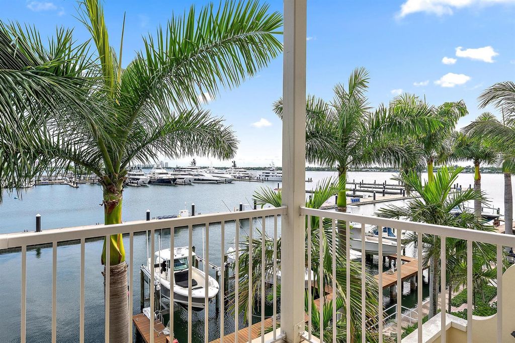 3920 N Flagler Drive 301, West Palm Beach, FL 33407
