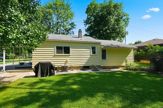 927 Louisedale Drive, Fort Wayne, IN 46808