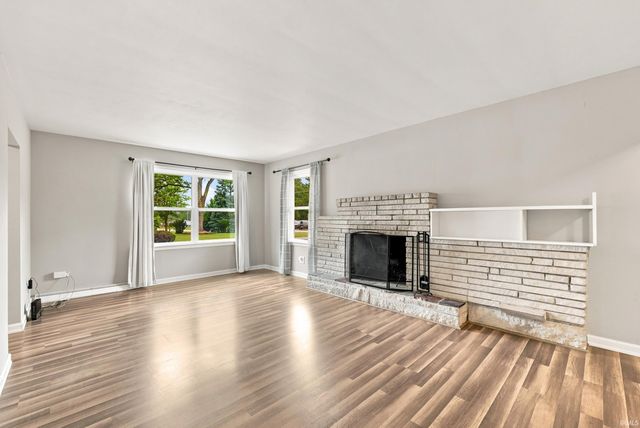 927 Louisedale Drive, Fort Wayne, IN 46808