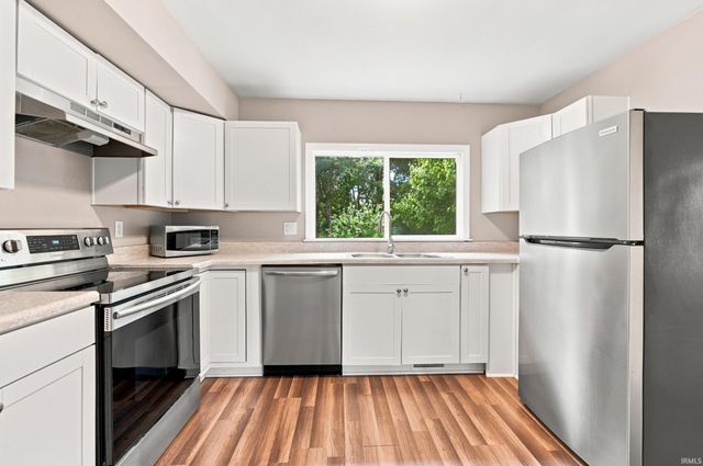 927 Louisedale Drive, Fort Wayne, IN 46808