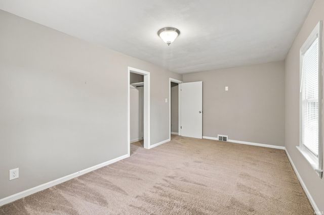 927 Louisedale Drive, Fort Wayne, IN 46808