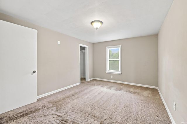 927 Louisedale Drive, Fort Wayne, IN 46808