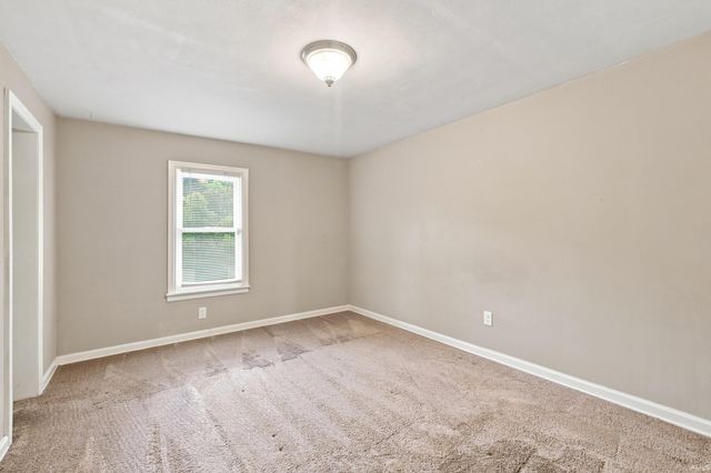 927 Louisedale Drive, Fort Wayne, IN 46808