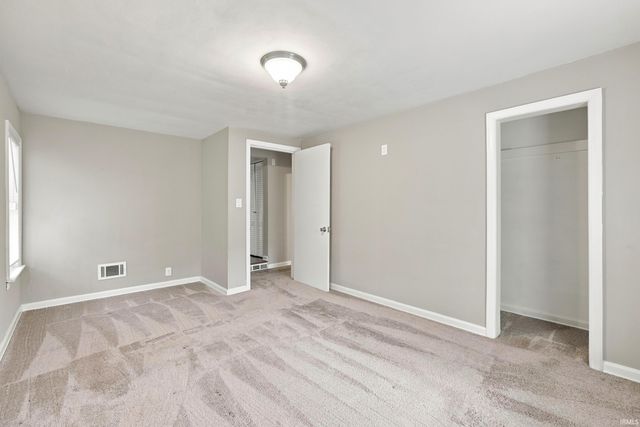 927 Louisedale Drive, Fort Wayne, IN 46808