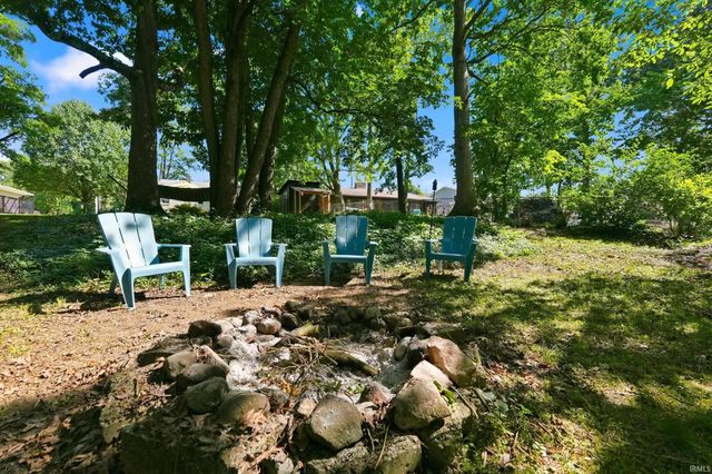 927 Louisedale Drive, Fort Wayne, IN 46808