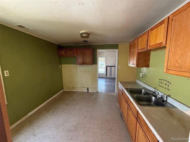 11290 Hudson Avenue, Warren, MI 48089