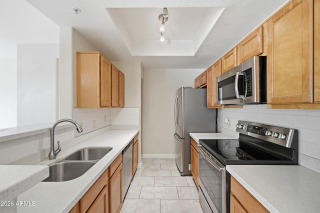 3830 E LAKEWOOD Parkway E 3014, Phoenix, AZ 85048