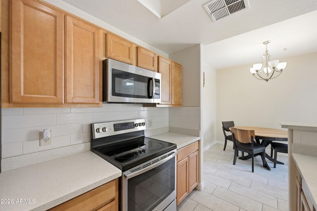 3830 E LAKEWOOD Parkway E 3014, Phoenix, AZ 85048