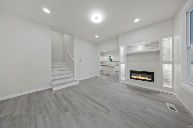 440 S Bedford Avenue, Evansville, IN 47713