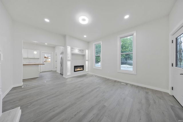 440 S Bedford Avenue, Evansville, IN 47713