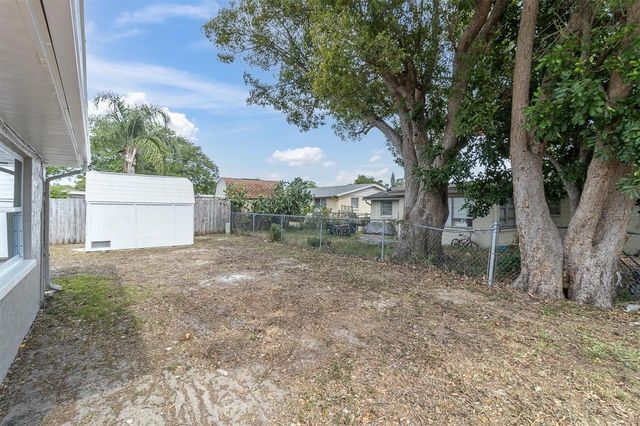 6111 11TH AVENUE, New Port Richey, FL 34653