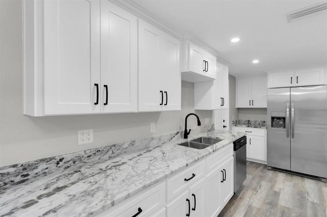 6111 11TH AVENUE, New Port Richey, FL 34653