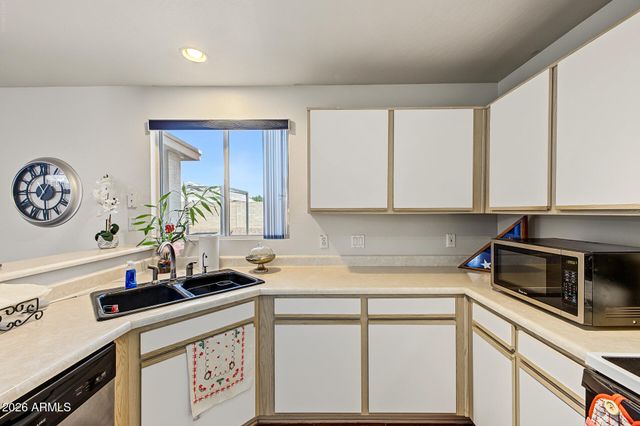 12930 W CHERRY HILLS Drive, El Mirage, AZ 85335