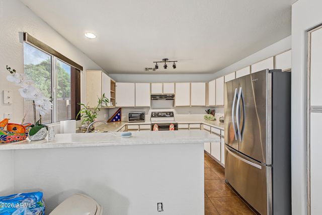 12930 W CHERRY HILLS Drive, El Mirage, AZ 85335