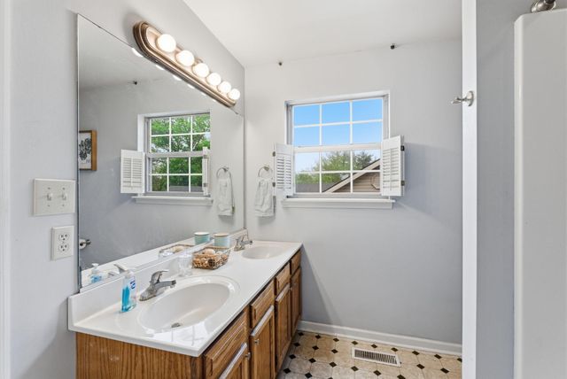 156 Barren River Boulevard, Georgetown, KY 40324