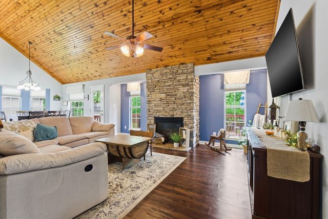 156 Barren River Boulevard, Georgetown, KY 40324
