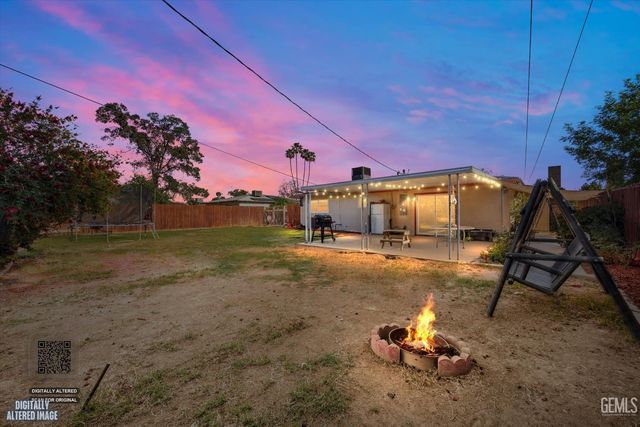 6712 Cedarcrest Avenue, Bakersfield, CA 93308