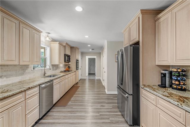 2308 Morningside Drive, Bryan, TX 77802