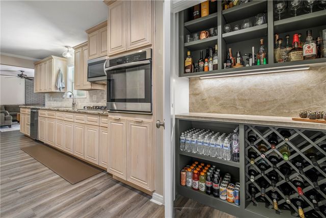 2308 Morningside Drive, Bryan, TX 77802