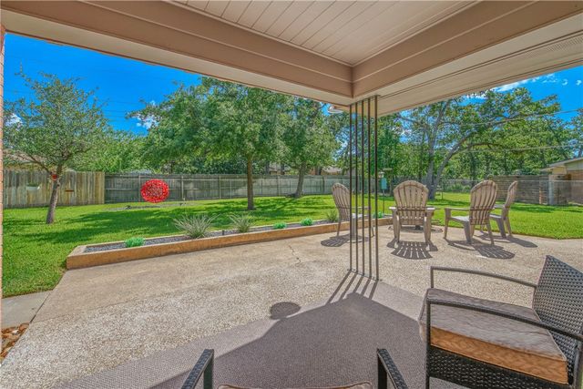 2308 Morningside Drive, Bryan, TX 77802