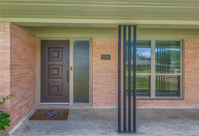 2308 Morningside Drive, Bryan, TX 77802