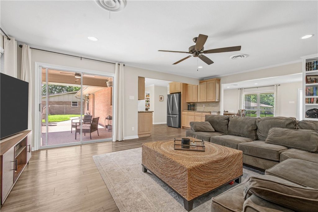 2308 Morningside Drive, Bryan, TX 77802 — photo 3
