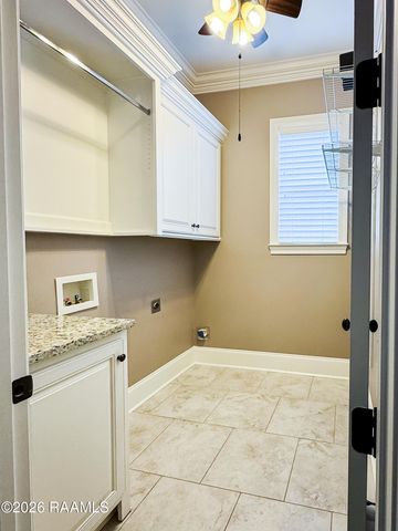 405 Habitat Ridge Drive, Broussard, LA 70518