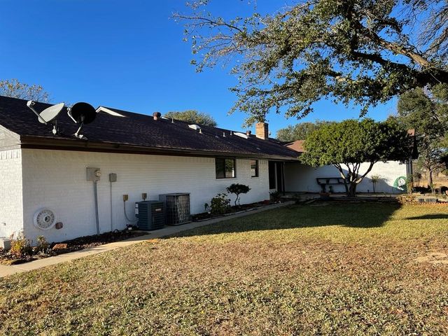 7380 FM 424, Cross Roads, TX 76227