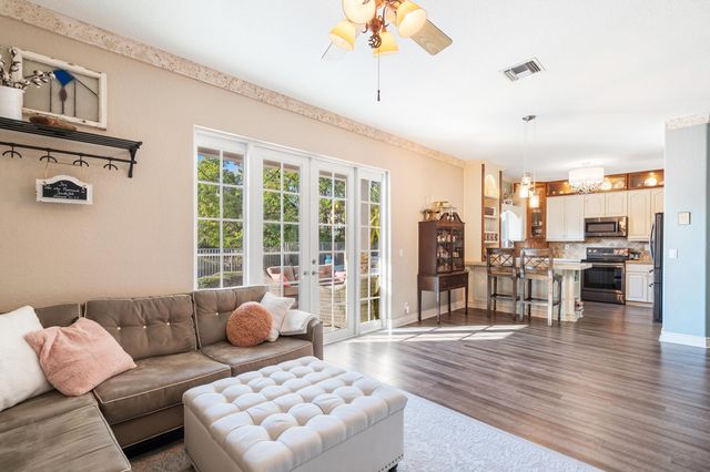 4948 NW 57th Lane, Coral Springs, FL 33067