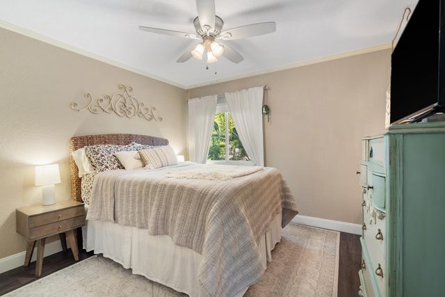 4948 NW 57th Lane, Coral Springs, FL 33067