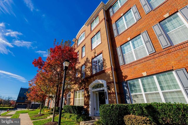 23579 BELVOIR WOODS TER, Ashburn, VA 20148