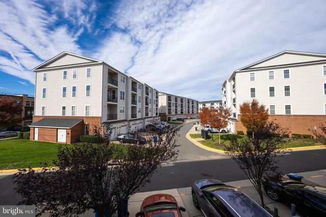 23579 BELVOIR WOODS TER, Ashburn, VA 20148