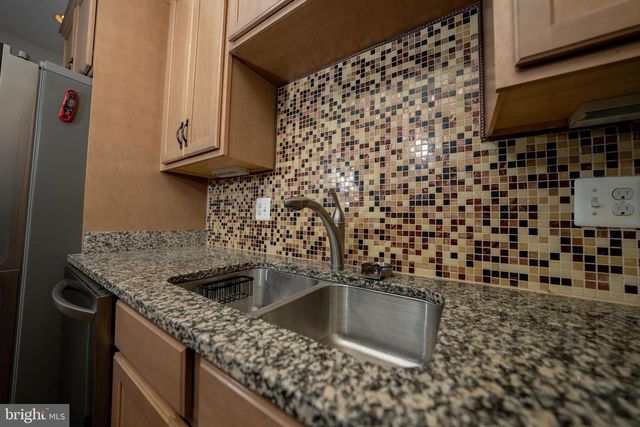 23579 BELVOIR WOODS TER, Ashburn, VA 20148