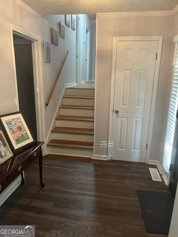 533 Breezy Drive SW, Marietta, GA 30064