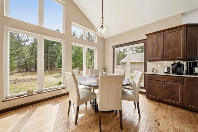 909 Thistle Lane, Eau Claire, WI 54703