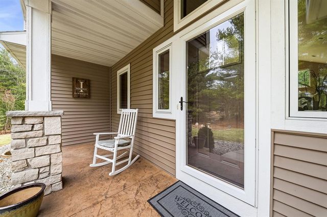 909 Thistle Lane, Eau Claire, WI 54703
