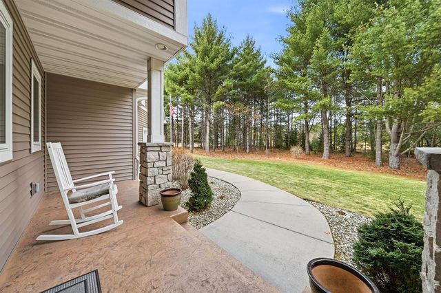 909 Thistle Lane, Eau Claire, WI 54703